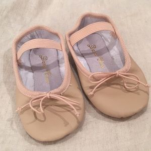 Kids ballet slippers